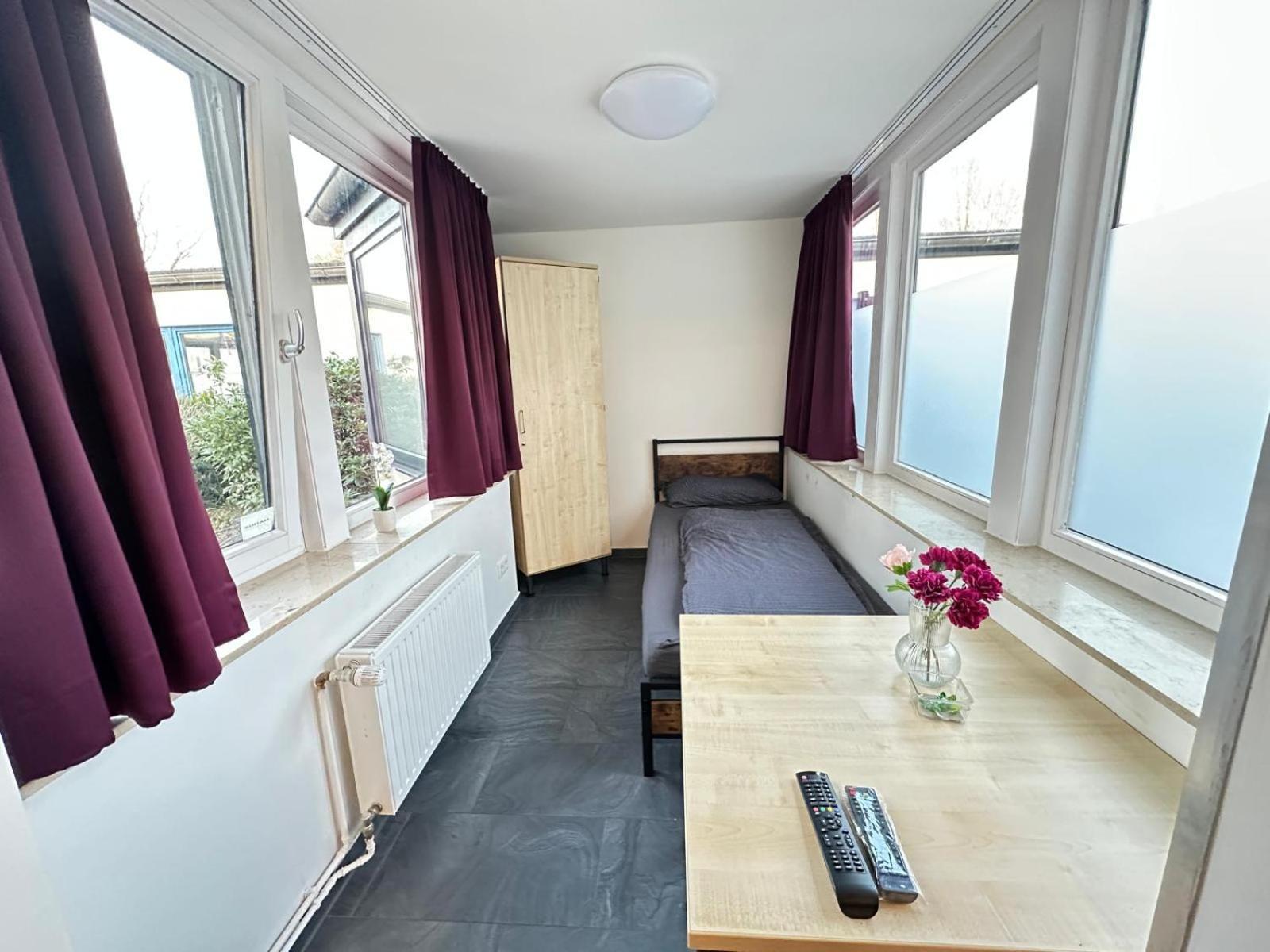 Mk Hostel Oyten - Free Wifi & Parking - 24H Check-In Zewnętrze zdjęcie