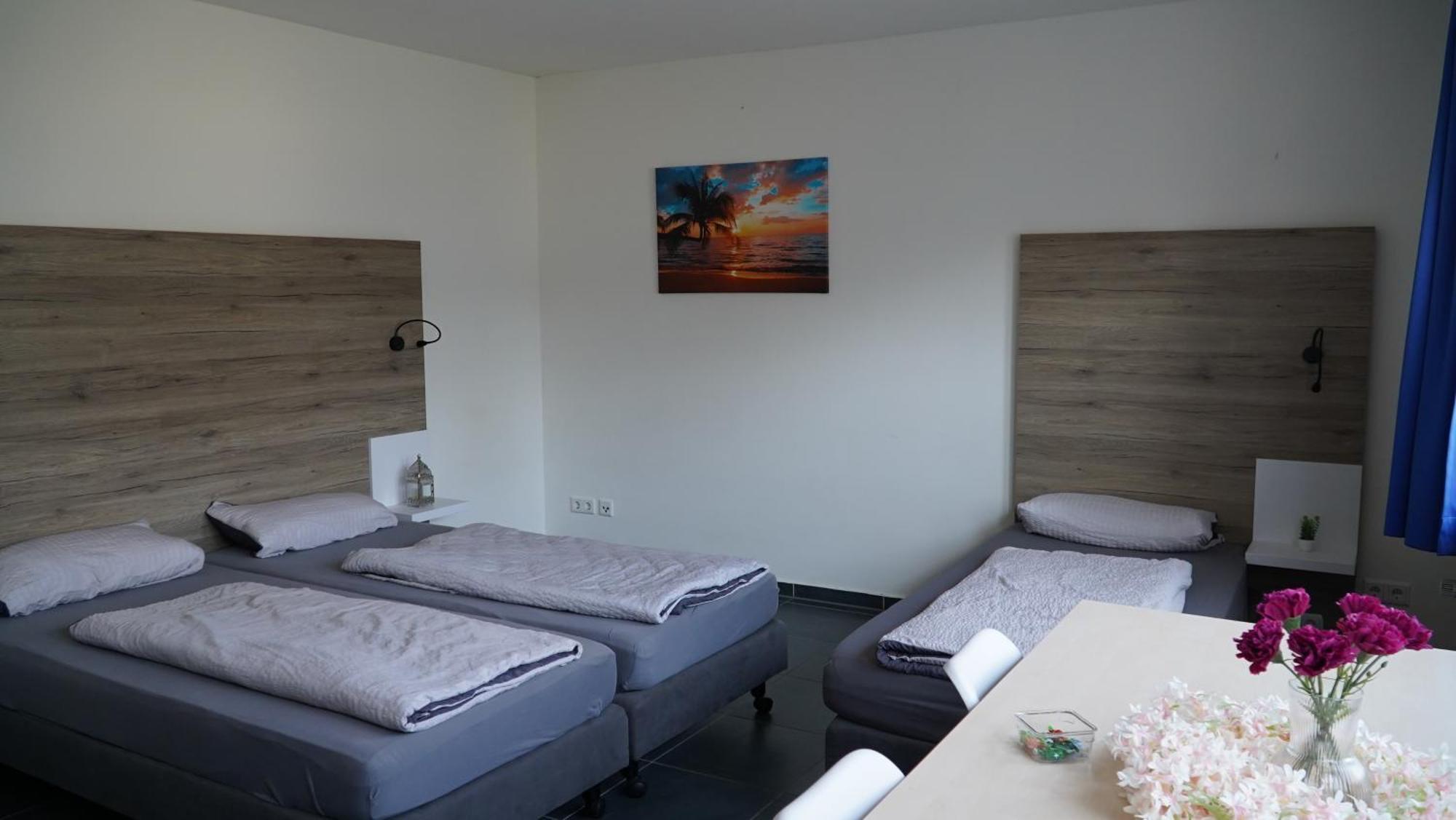 Mk Hostel Oyten - Free Wifi & Parking - 24H Check-In Zewnętrze zdjęcie