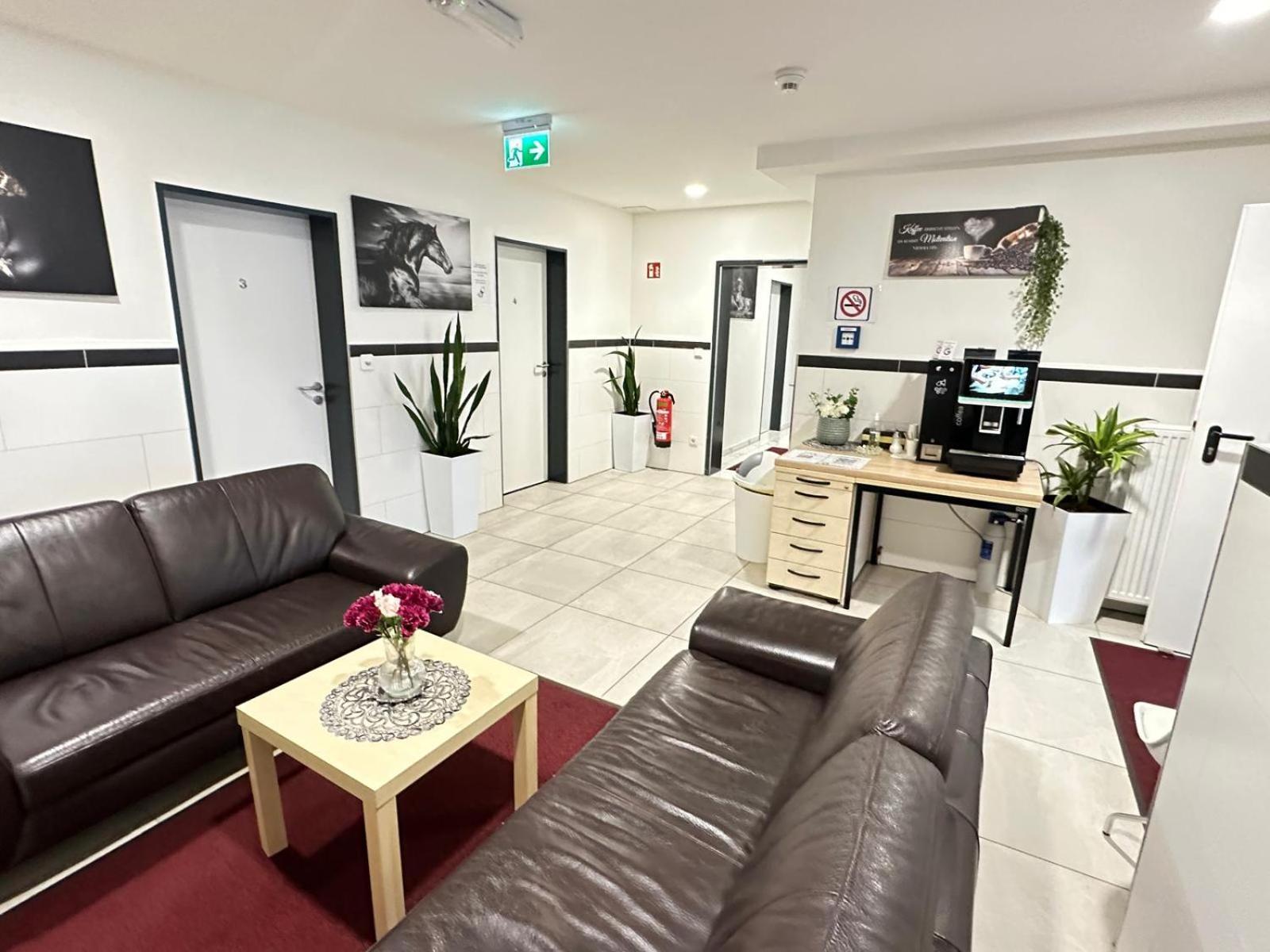 Mk Hostel Oyten - Free Wifi & Parking - 24H Check-In Zewnętrze zdjęcie